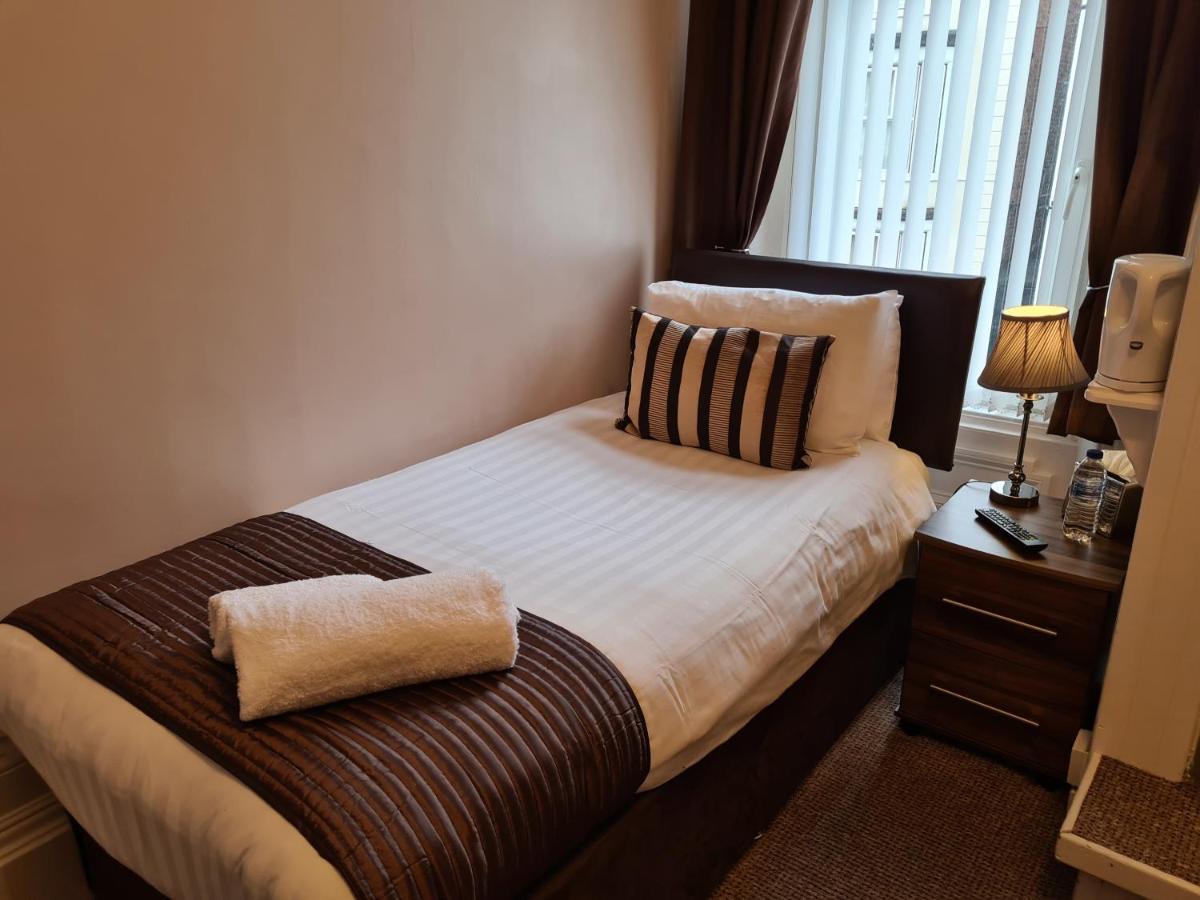 Hotel The Penkelie Southport Zewnętrze zdjęcie