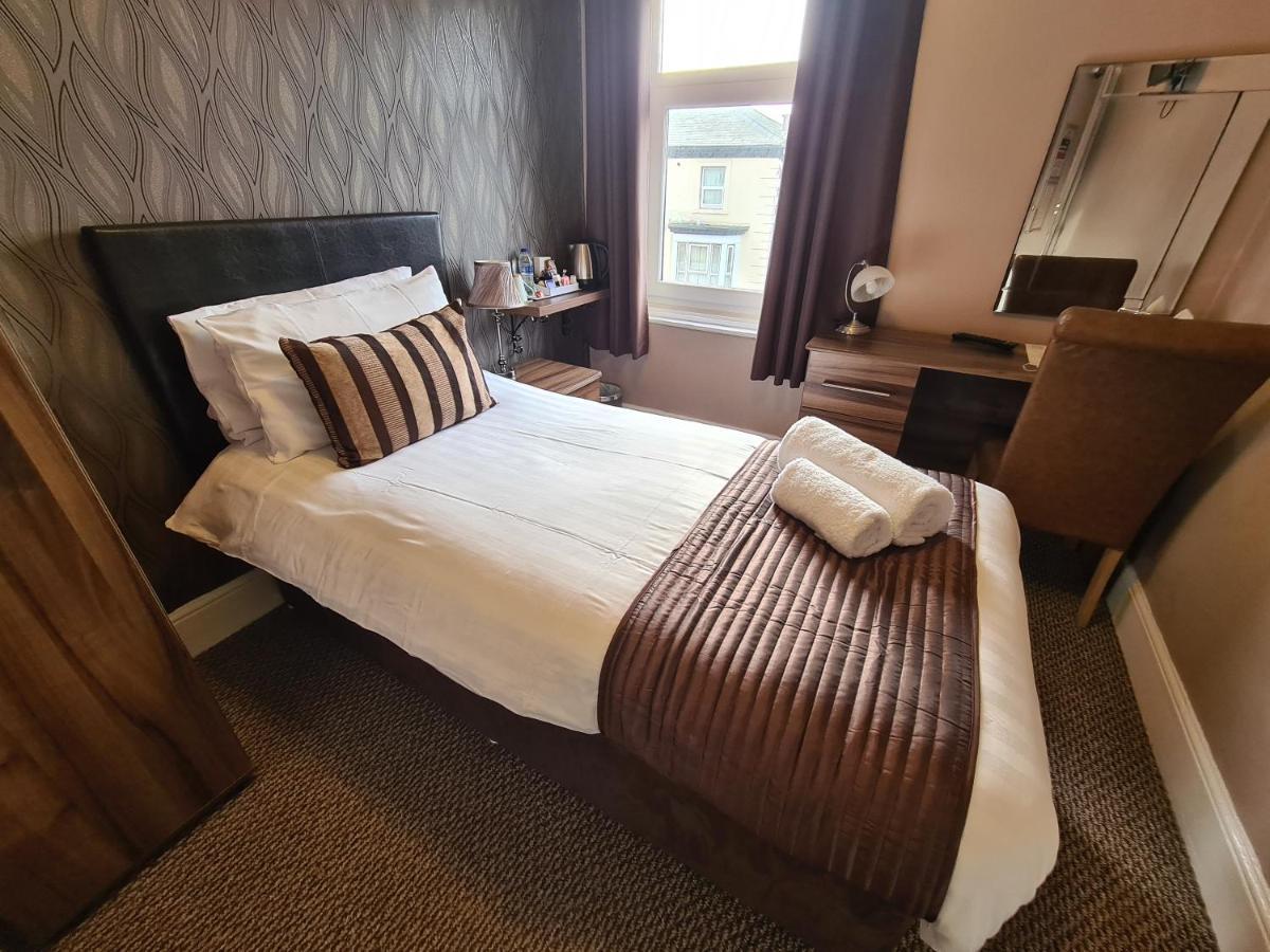 Hotel The Penkelie Southport Zewnętrze zdjęcie